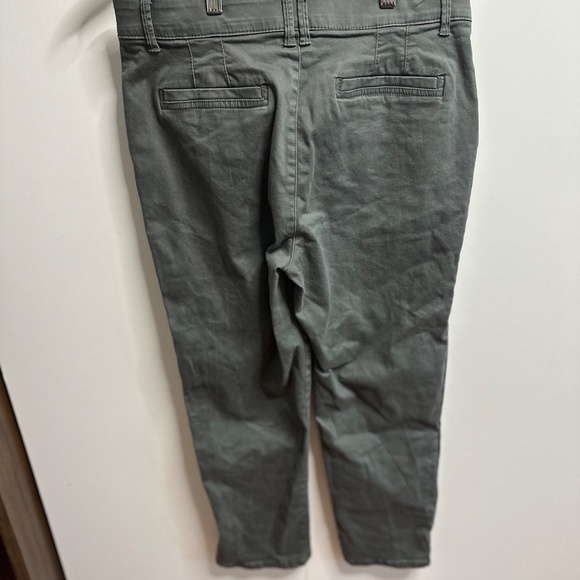 Democracy “Ab”solution Chino Pants • Size 10 - Picture 3 of 7